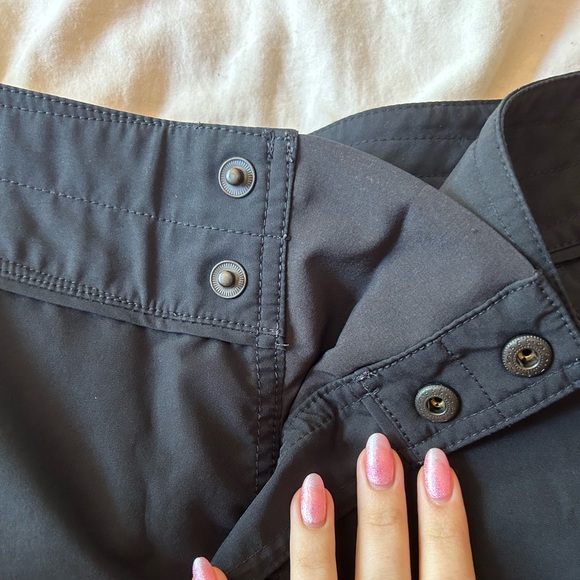 The North Face Black Shorts - Picture 4 of 6